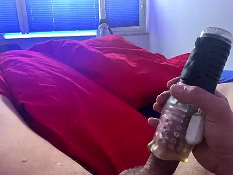 JakobPeralta74 online show from December 2, 2025, 8:41 am