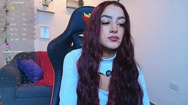 ViolethRosse online show from November 12, 2025, 7:46 pm