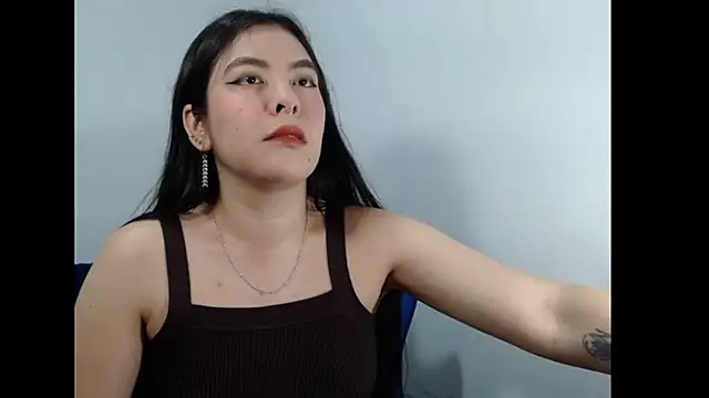 Snapshot of EloiseJun chatting on May 1, 2026, 4:39 am EloiseJun online show from May 1, 2026, 4:39 am