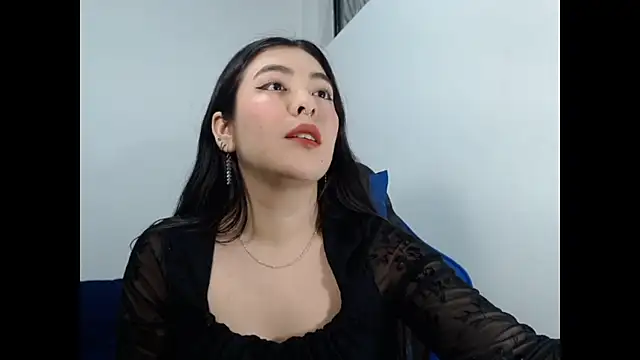 Snapshot of EloiseJun chatting on July 15, 2026, 5:02 am EloiseJun online show from July 15, 2026, 5:02 am
