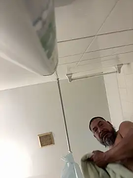 julio p online show from February 7, 2026, 11:58 am