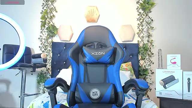 Snapshot of _taylor_black chatting on November 22, 2025, 3:11 pm taylor black online show from November 22, 2025, 3:11 pm