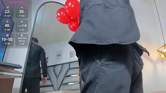 lianfox  online show from February 14, 2026, 1:08 pm