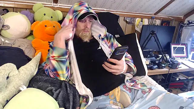 thejuicybacon online show from December 14, 2025, 1:49 pm