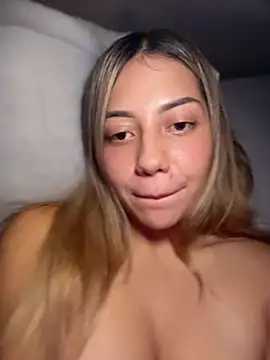 MissCat  online show from November 30, 2025, 1:53 am