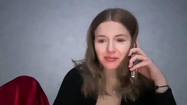 LilMiia online show from December 22, 2025, 1:52 pm