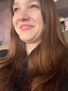 MichelleRoux online show from September 19, 2025, 10:27 am