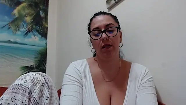 jollene online show from October 5, 2025, 2:48 pm