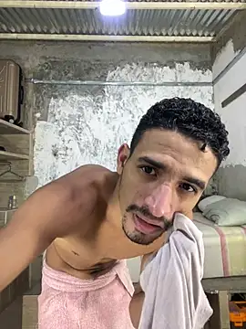 ikaro21 online show from March 6, 2026, 4:42 am