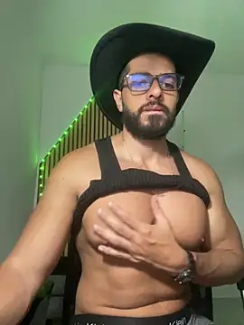 magnumchris online show from February 10, 2026, 4:27 am