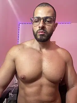 magnumchris online show from April 18, 2026, 7:07 pm