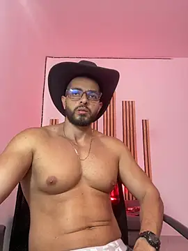 magnumchris online show from April 20, 2026, 7:26 pm