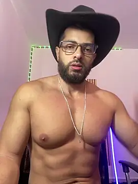 Snapshot of magnumchris chatting on June 16, 2026, 3:14 pm magnumchris online show from June 16, 2026, 3:14 pm