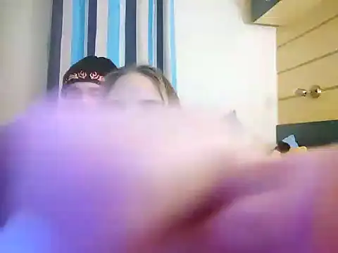 TussiFlaka online show from November 21, 2025, 11:03 pm