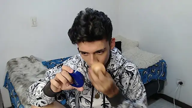 Rimuru17 online show from March 12, 2026, 3:23 am