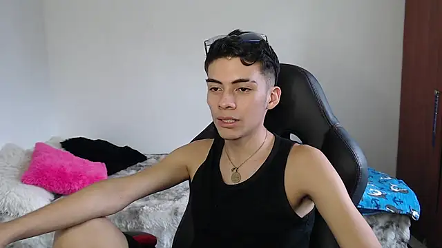 Rimuru17 online show from April 1, 2026, 9:23 pm