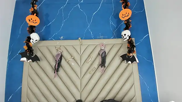 Snapshot of Ibbie_drastic chatting on October 28, 2025, 12:09 pm Ibbie drastic online show from October 28, 2025, 12:09 pm