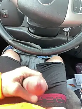 Lilbig 24 online show from December 3, 2025, 3:32 pm