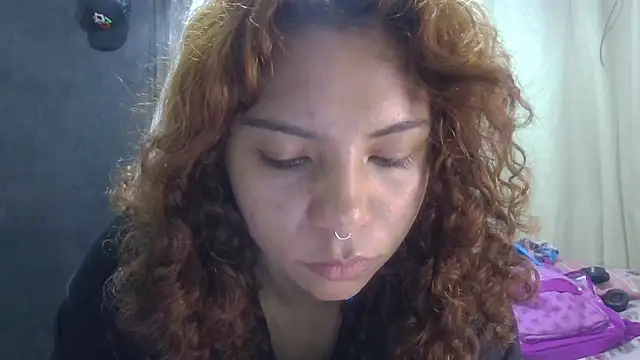 Snapshot of VioletV chatting on June 4, 2026, 12:38 am VioletV online show from June 4, 2026, 12:38 am