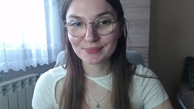 Snapshot of LooveELLYx chatting on January 2, 2025, 10:58 am LooveELLYx online show from January 2, 2025, 10:58 am