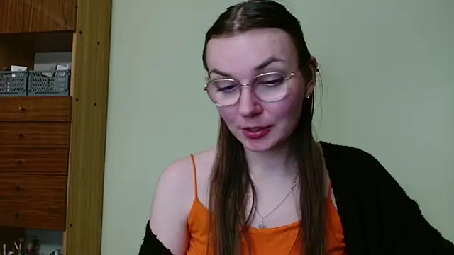 Snapshot of LooveELLYx chatting on January 15, 2025, 6:08 pm LooveELLYx online show from January 15, 2025, 6:08 pm