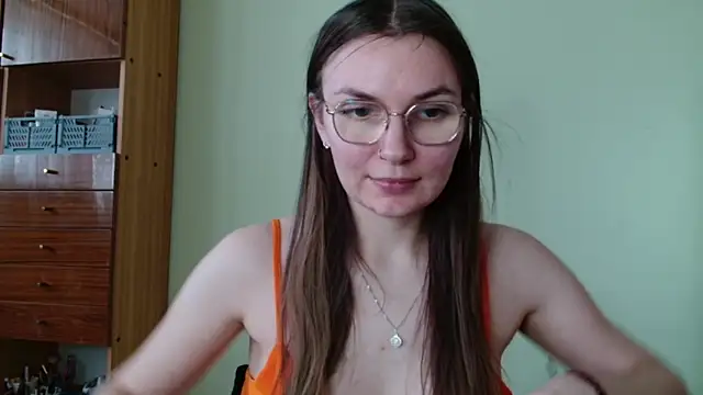 Snapshot of LooveELLYx chatting on January 17, 2025, 11:17 am LooveELLYx online show from January 17, 2025, 11:17 am