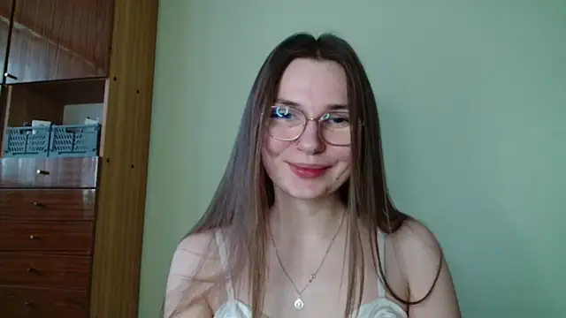 Snapshot of LooveELLYx chatting on January 24, 2025, 7:41 am LooveELLYx online show from January 24, 2025, 7:41 am