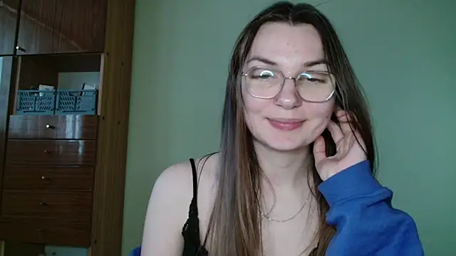 Snapshot of LooveELLYx chatting on January 28, 2025, 2:31 pm LooveELLYx online show from January 28, 2025, 2:31 pm