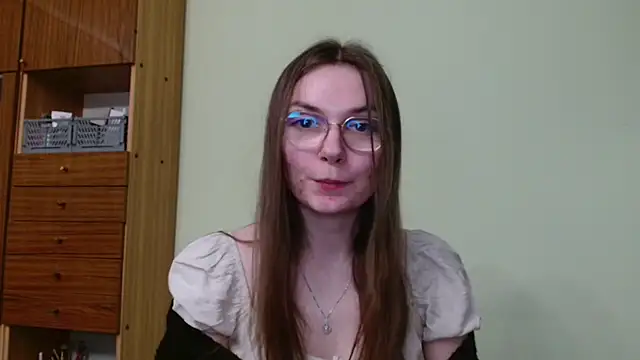 Snapshot of LooveELLYx chatting on February 3, 2025, 5:56 pm LooveELLYx online show from February 3, 2025, 5:56 pm