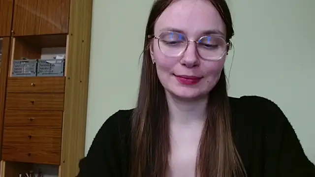 Snapshot of LooveELLYx chatting on February 12, 2025, 5:48 pm LooveELLYx online show from February 12, 2025, 5:48 pm
