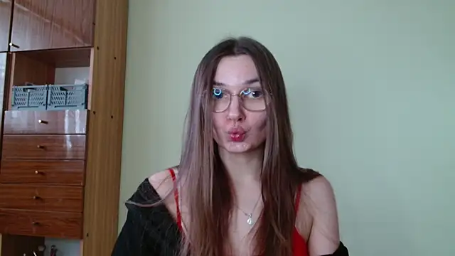 Snapshot of LooveELLYx chatting on February 23, 2025, 2:25 pm LooveELLYx online show from February 23, 2025, 2:25 pm