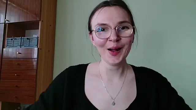 Snapshot of LooveELLYx chatting on February 26, 2025, 2:46 pm LooveELLYx online show from February 26, 2025, 2:46 pm