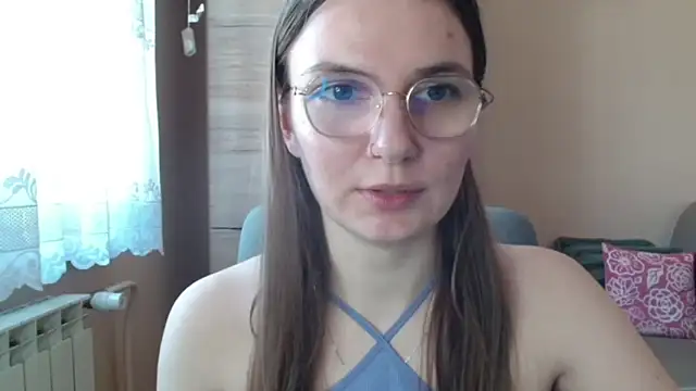 Snapshot of LooveELLYx chatting on March 22, 2025, 11:11 am LooveELLYx online show from March 22, 2025, 11:11 am