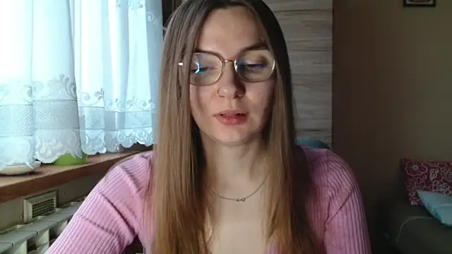 Snapshot of LooveELLYx chatting on December 15, 2025, 7:23 am LooveELLYx online show from December 15, 2025, 7:23 am