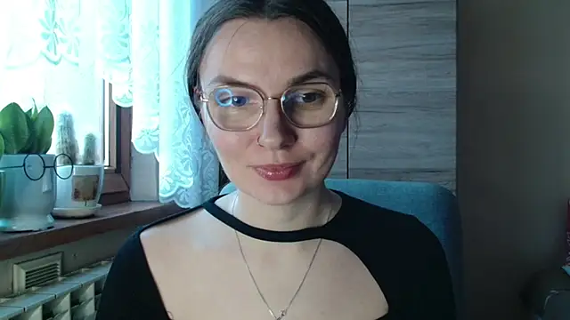 Snapshot of LooveELLYx chatting on January 7, 2026, 2:30 pm LooveELLYx online show from January 7, 2026, 2:30 pm