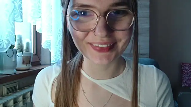 Snapshot of LooveELLYx chatting on January 8, 2026, 7:32 am LooveELLYx online show from January 8, 2026, 7:32 am