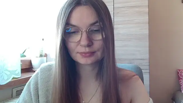 LooveELLYx online show from March 13, 2026, 7:26 am