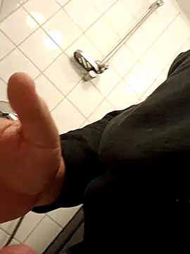 Snapshot of Kleboron chatting on October 7, 2025, 8:11 am Kleboron online show from October 7, 2025, 8:11 am