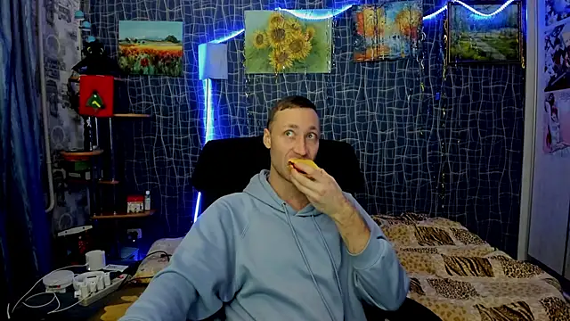 Snapshot of CuteBoy228 chatting on January 14, 2026, 7:30 pm CuteBoy228 online show from January 14, 2026, 7:30 pm