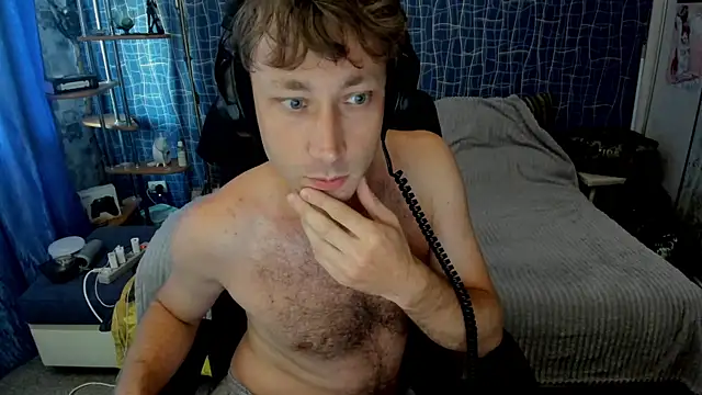 Snapshot of CuteBoy228 chatting on July 28, 2026, 2:13 pm CuteBoy228 online show from July 28, 2026, 2:13 pm