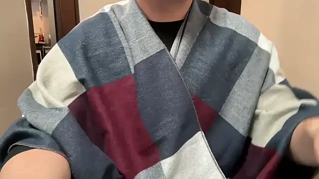 Snapshot of this_is_77 chatting on March 5, 2026, 4:47 pm this is 77 online show from March 5, 2026, 4:47 pm