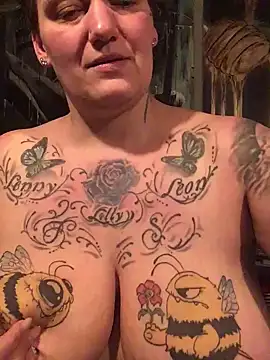 Ich-eben123 online show from September 17, 2025, 7:59 pm