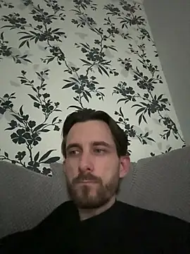 Big8inchUncutCock online show from June 18, 2026, 12:09 pm