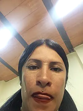 karinnahotdirty online show from November 4, 2025, 9:14 pm