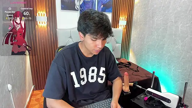 Snapshot of Thiago_Kozak chatting on September 13, 2025, 12:49 pm Thiago Kozak online show from September 13, 2025, 12:49 pm