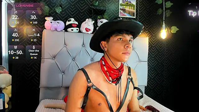 Snapshot of Thiago_Kozak chatting on October 3, 2025, 12:02 pm Thiago Kozak online show from October 3, 2025, 12:02 pm