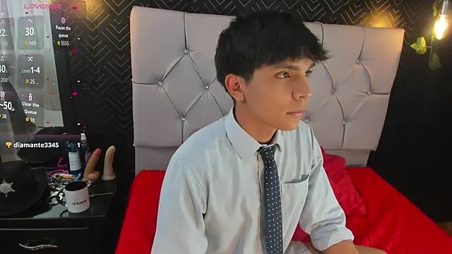 Snapshot of Thiago_Kozak chatting on November 4, 2025, 12:26 pm Thiago Kozak online show from November 4, 2025, 12:26 pm