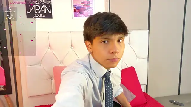 Snapshot of Thiago_Kozak chatting on November 5, 2025, 12:49 pm Thiago Kozak online show from November 5, 2025, 12:49 pm