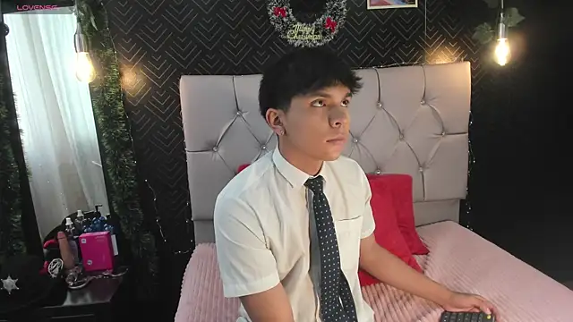 Snapshot of Thiago_Kozak chatting on November 21, 2025, 12:59 pm Thiago Kozak online show from November 21, 2025, 12:59 pm