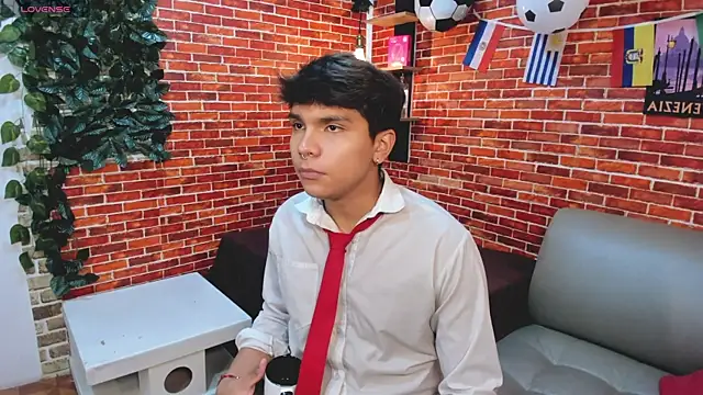 Snapshot of Thiago_Kozak chatting on July 6, 2026, 1:30 pm Thiago Kozak online show from July 6, 2026, 1:30 pm